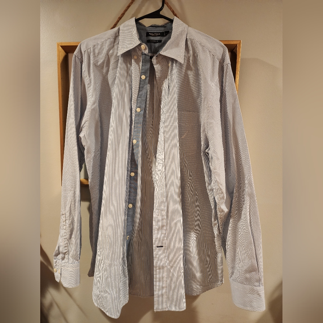 Mens Nautica Large Shirt